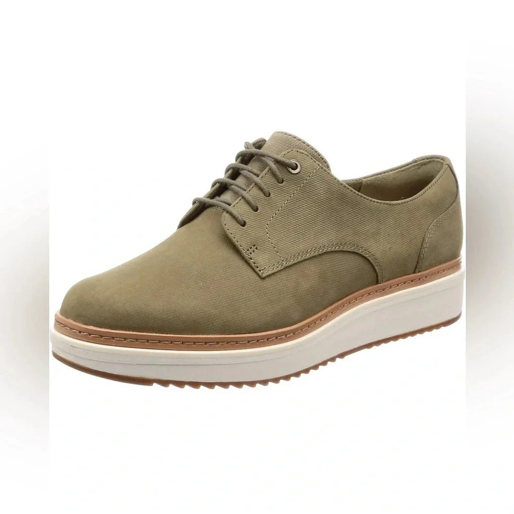 Clarks Derby Lace-Up Olive Green Nubuck loafer dress shoes - Picture 2 of 8